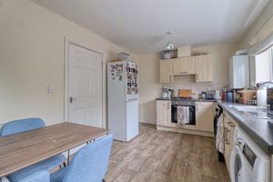 Kitchen- click for photo gallery